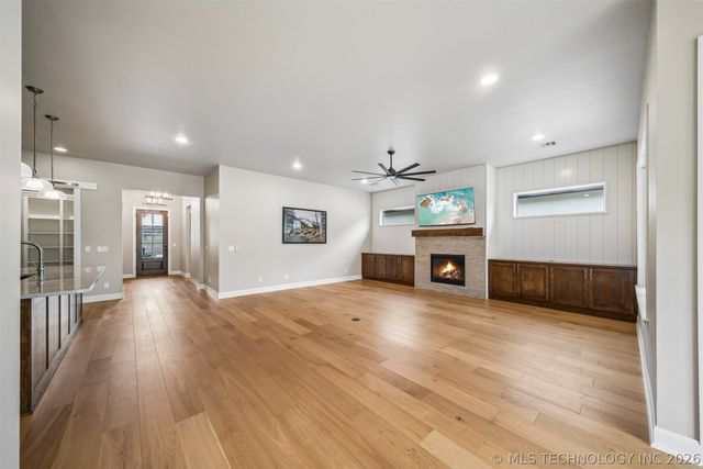 1231 N 71st Place, Broken Arrow, OK 74014