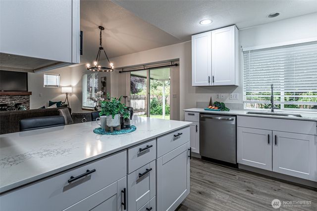 1329 131st Street E, Tacoma, WA 98445