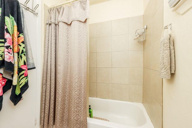 5146 Court Road, Houston, TX 77053