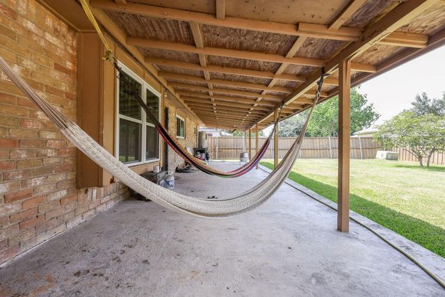 5146 Court Road, Houston, TX 77053
