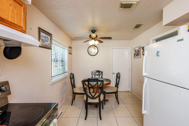 5146 Court Road, Houston, TX 77053