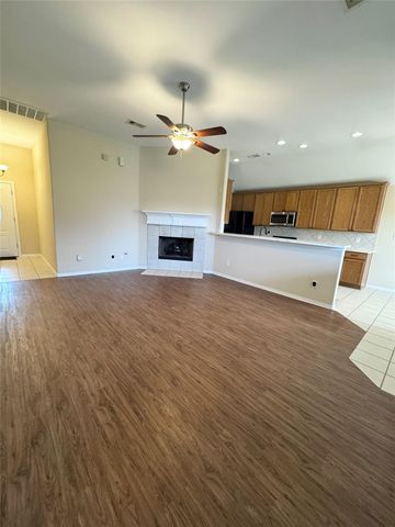 7039 Durango Creek Drive, Magnolia, TX 77354