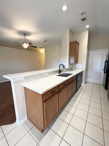 7039 Durango Creek Drive, Magnolia, TX 77354