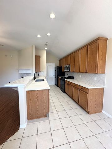 7039 Durango Creek Drive, Magnolia, TX 77354