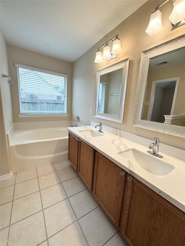7039 Durango Creek Drive, Magnolia, TX 77354