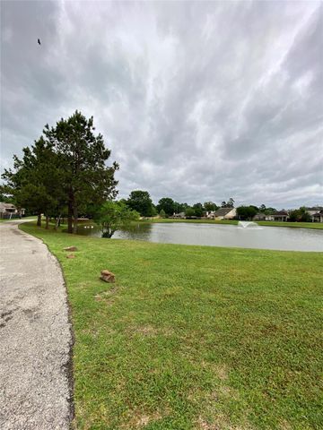7039 Durango Creek Drive, Magnolia, TX 77354