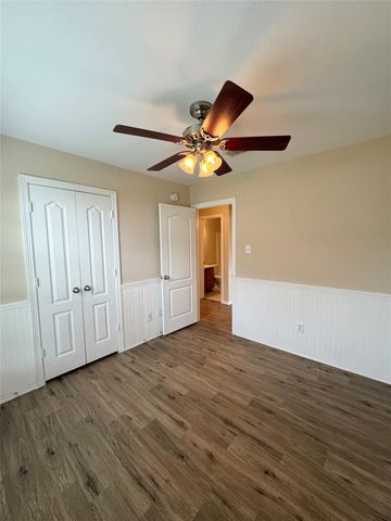 7039 Durango Creek Drive, Magnolia, TX 77354