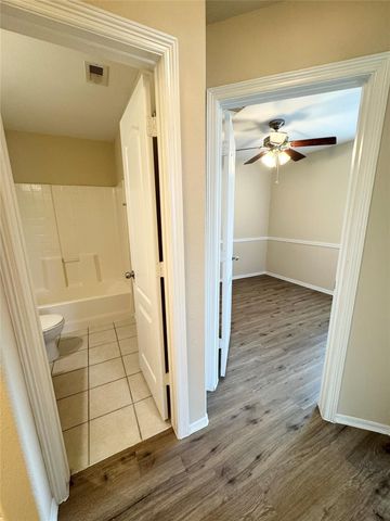 7039 Durango Creek Drive, Magnolia, TX 77354