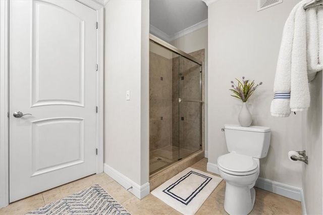 10511 Mission Road 305, Leawood, KS 66206