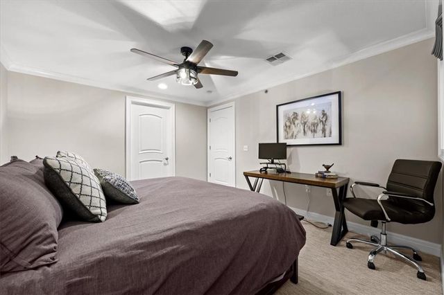 10511 Mission Road 305, Leawood, KS 66206