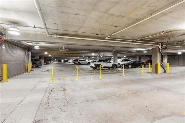 10511 Mission Road 305, Leawood, KS 66206