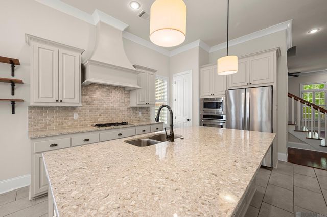 1219 Americana Blvd, Zachary, LA 70791