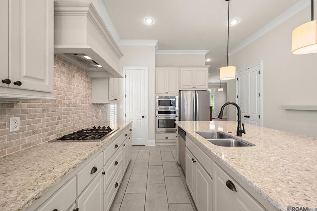 1219 Americana Blvd, Zachary, LA 70791