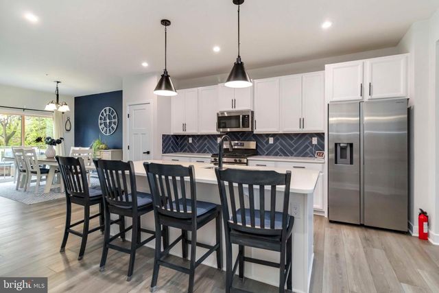 7944 MILLTOWN CIR, Cheltenham, PA 19012