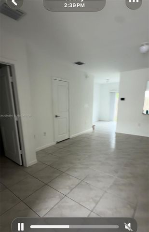 561 NE 5th Street, Florida City, FL 33034