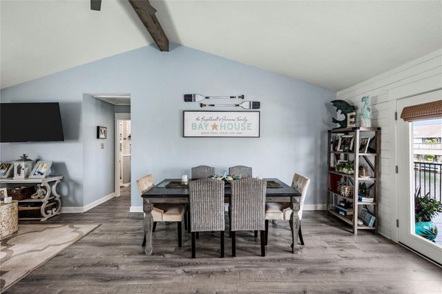 967 Bonita Street, Bayou Vista, TX 77563