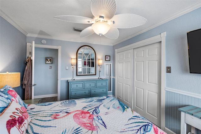 967 Bonita Street, Bayou Vista, TX 77563