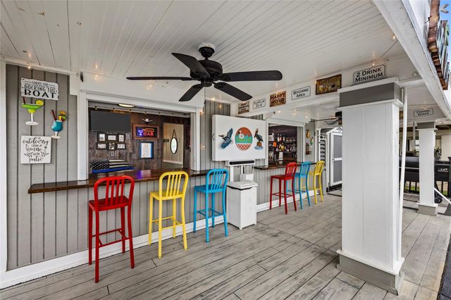 967 Bonita Street, Bayou Vista, TX 77563