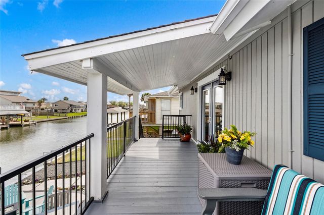 967 Bonita Street, Bayou Vista, TX 77563