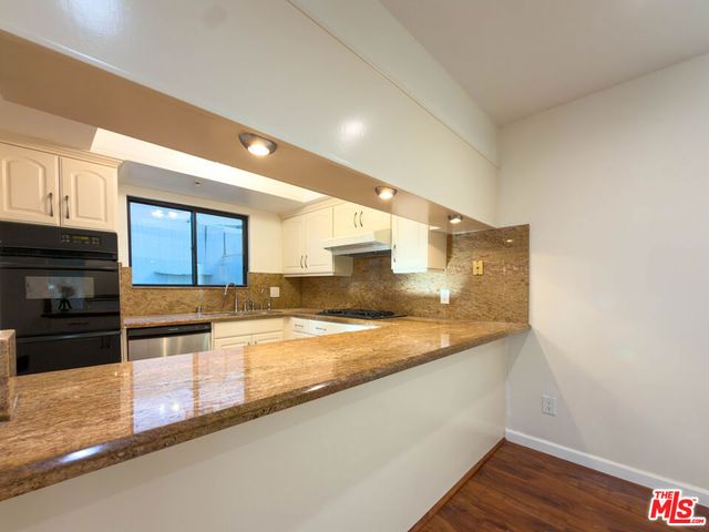 301 W Loraine Street 8, Glendale, CA 91202