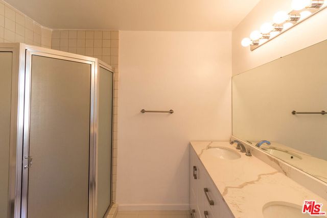 301 W Loraine Street 8, Glendale, CA 91202