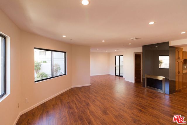 301 W Loraine Street 8, Glendale, CA 91202