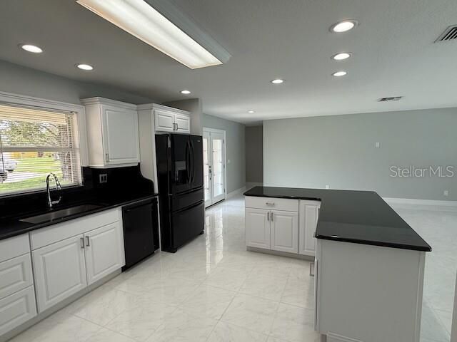 8401 BLACKSTONE COURT, Tampa, FL 33615