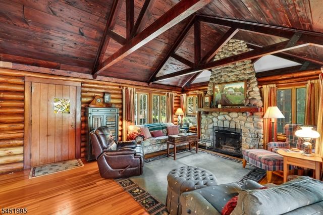 24 Rainbow Trl, Sparta Twp., NJ 07871