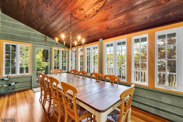 24 Rainbow Trl, Sparta Twp., NJ 07871