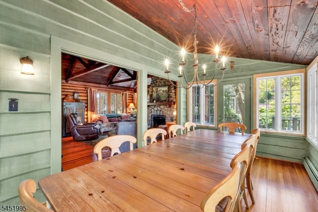 24 Rainbow Trl, Sparta Twp., NJ 07871