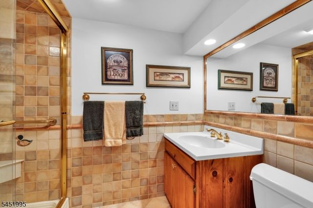 24 Rainbow Trl, Sparta Twp., NJ 07871