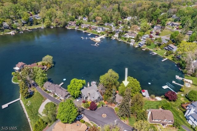 24 Rainbow Trl, Sparta Twp., NJ 07871
