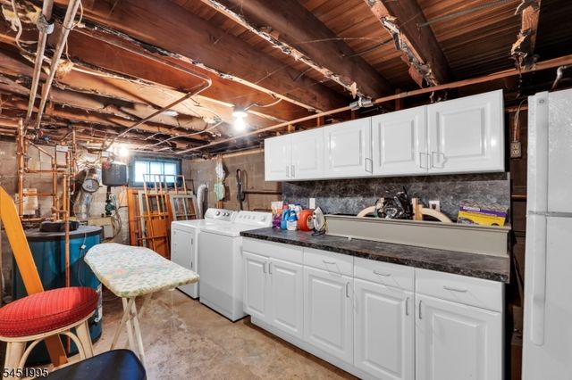 24 Rainbow Trl, Sparta Twp., NJ 07871