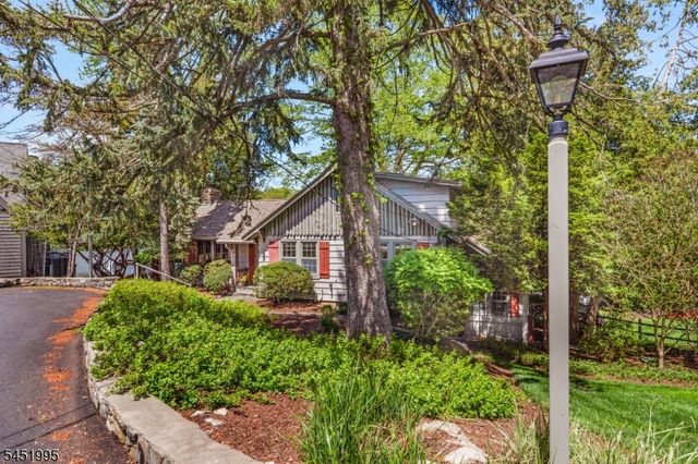 24 Rainbow Trl, Sparta Twp., NJ 07871