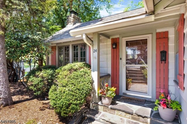 24 Rainbow Trl, Sparta Twp., NJ 07871