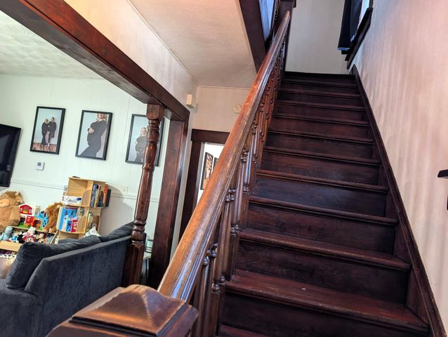 520 S 10th St, Salina, KS 67401