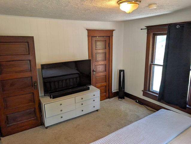 520 S 10th St, Salina, KS 67401