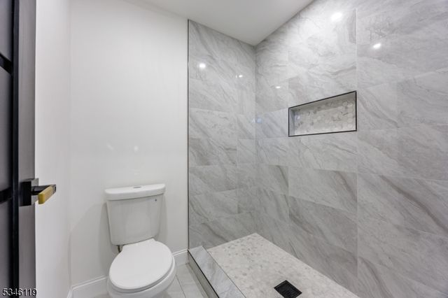 209 Highland Ave, Hampton Twp., NJ 07860