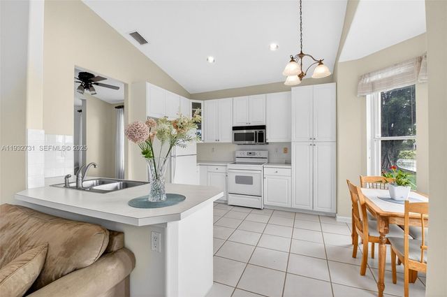 6595 Jackie Way, Lake Worth, FL 33467