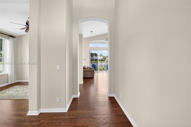 6595 Jackie Way, Lake Worth, FL 33467