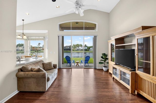 6595 Jackie Way, Lake Worth, FL 33467