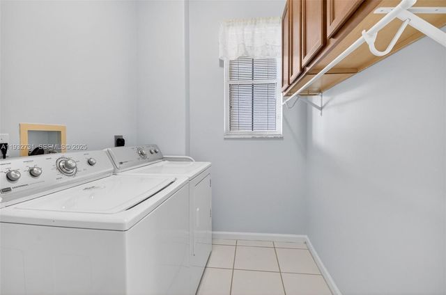 6595 Jackie Way, Lake Worth, FL 33467