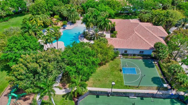 6595 Jackie Way, Lake Worth, FL 33467