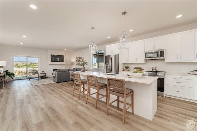 213 Joy Ln, Billings, MT 59105