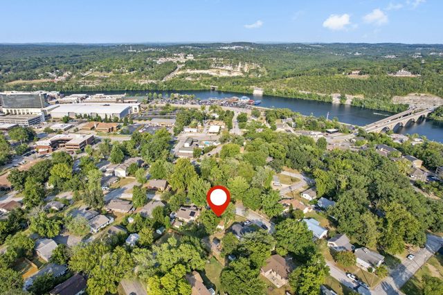 707 S 3rd Street, Branson, MO 65616