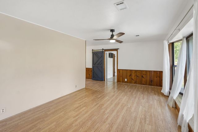 707 S 3rd Street, Branson, MO 65616