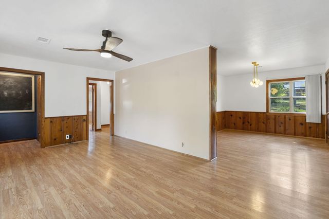 707 S 3rd Street, Branson, MO 65616