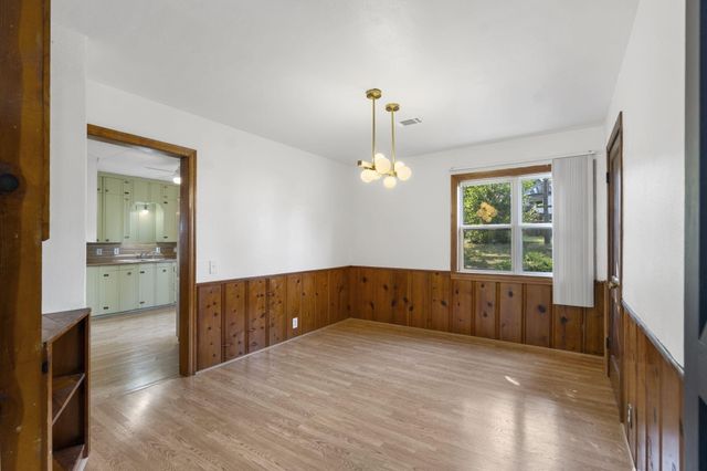 707 S 3rd Street, Branson, MO 65616