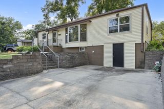 707 S 3rd Street, Branson, MO 65616