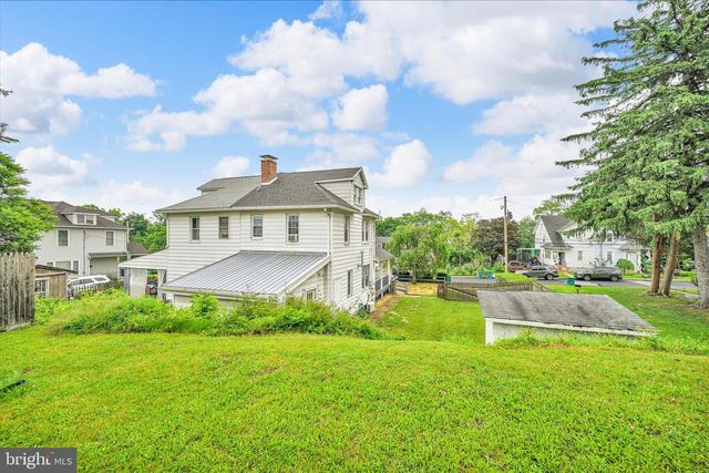 121 E CUMBERLAND RD, Enola, PA 17025
